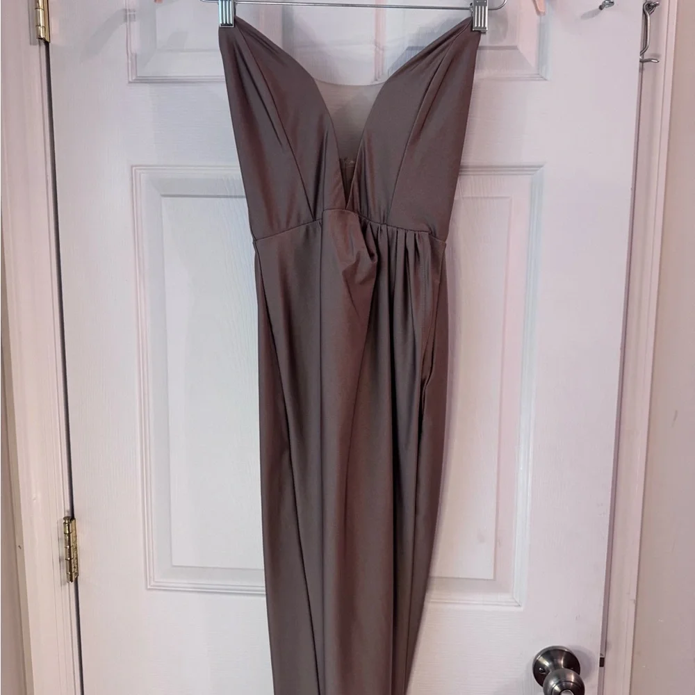 Jake Gown Michael Costello for Revolve Taupe XS - Picture 5 of 7